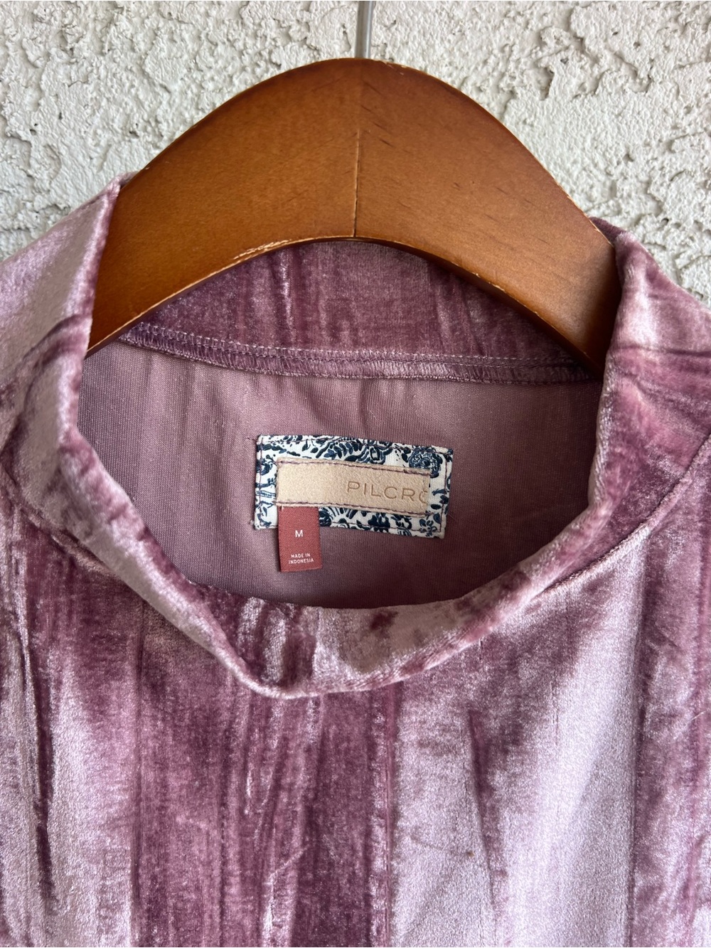 Pilcro Velvet Short-Sleeve Mock Neck Top in Dusty Mauve - Picture 6 of 12
